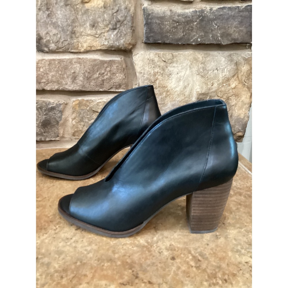 Lucky Brand Black Leather Open-Toe Stacked Heel Ankle Booties